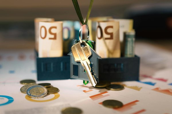 Empowering creativity: how blockchain enhances intellectual property protection for software developers